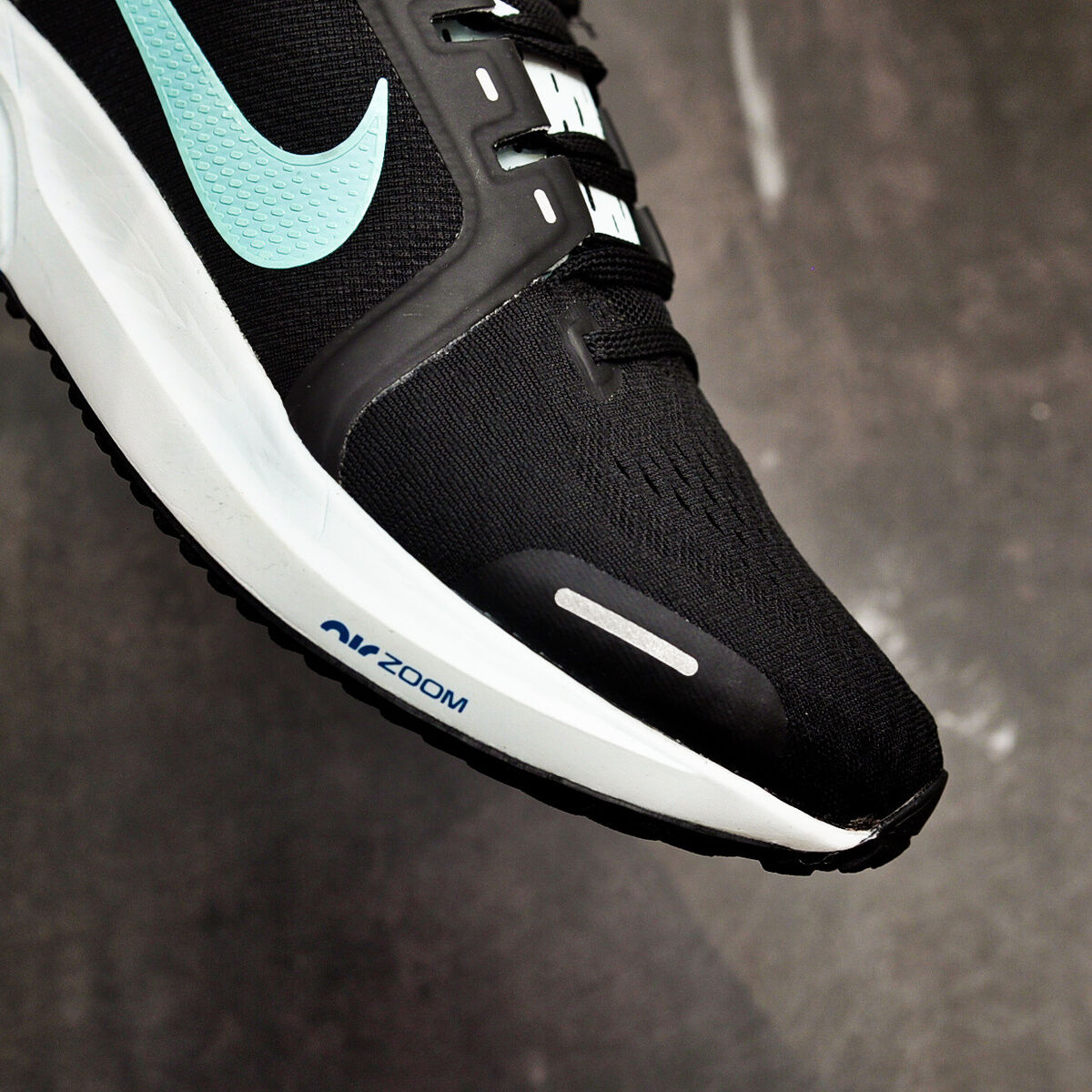 NIKE WOMENS WMNS NIKE AIR ZOOM VOMERO 16 - BLACK AURORA GREEN GHOST AQUA - Image 10