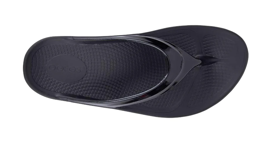 OOFOS WOMEN'S OOLALA THONG - BLACK - Image 11