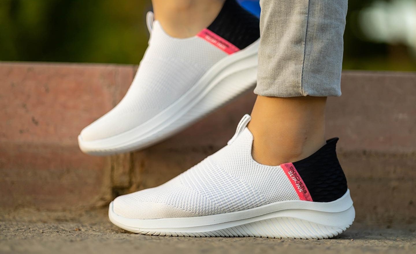 SKECHERS WOMENS ULTRA FLEX 3.0 FRESH TIME - WHITE BLACK - Image 6