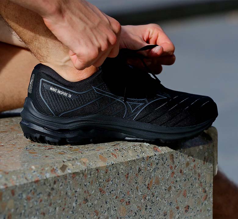 MIZUNO MENS WAVE INSPIRE 18 - BLACK - Image 6