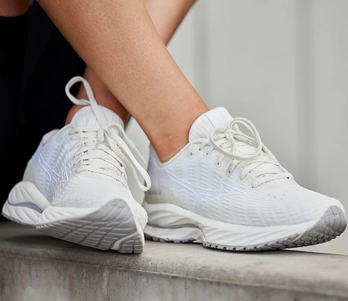 MIZUNO WOMENS WAVE RIDER 26 SSW - SNOW WHITE WHITE - Image 11